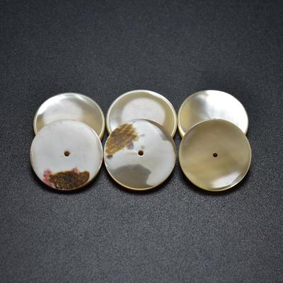 Top natural Trocas shell button custom logo Mother Of Pearl Buttons Bulk